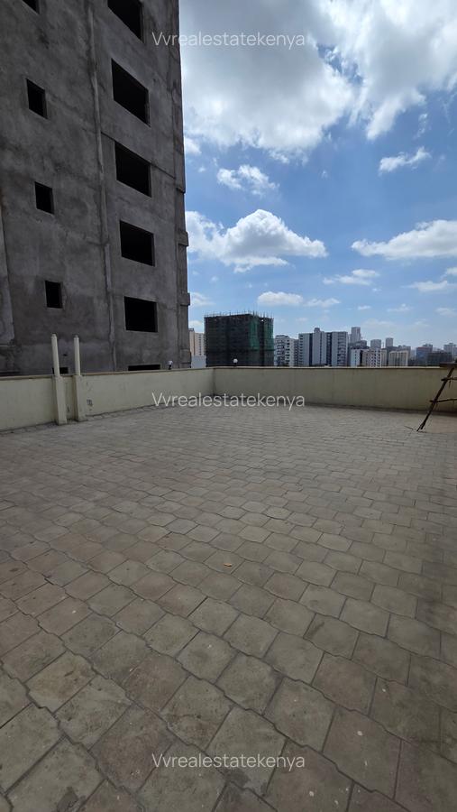 4 Bed Apartment with En Suite at 4Th Parklands - 20