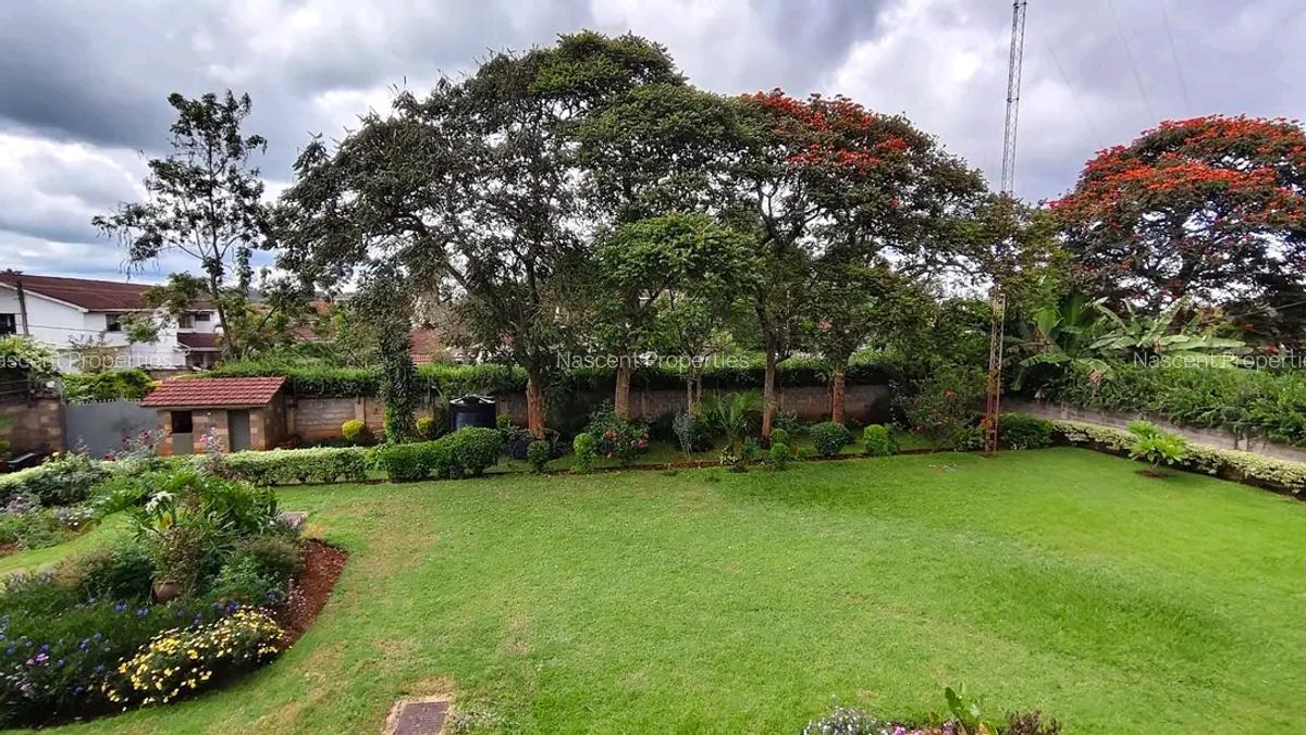 5 Bed House with En Suite in Nyari - 3