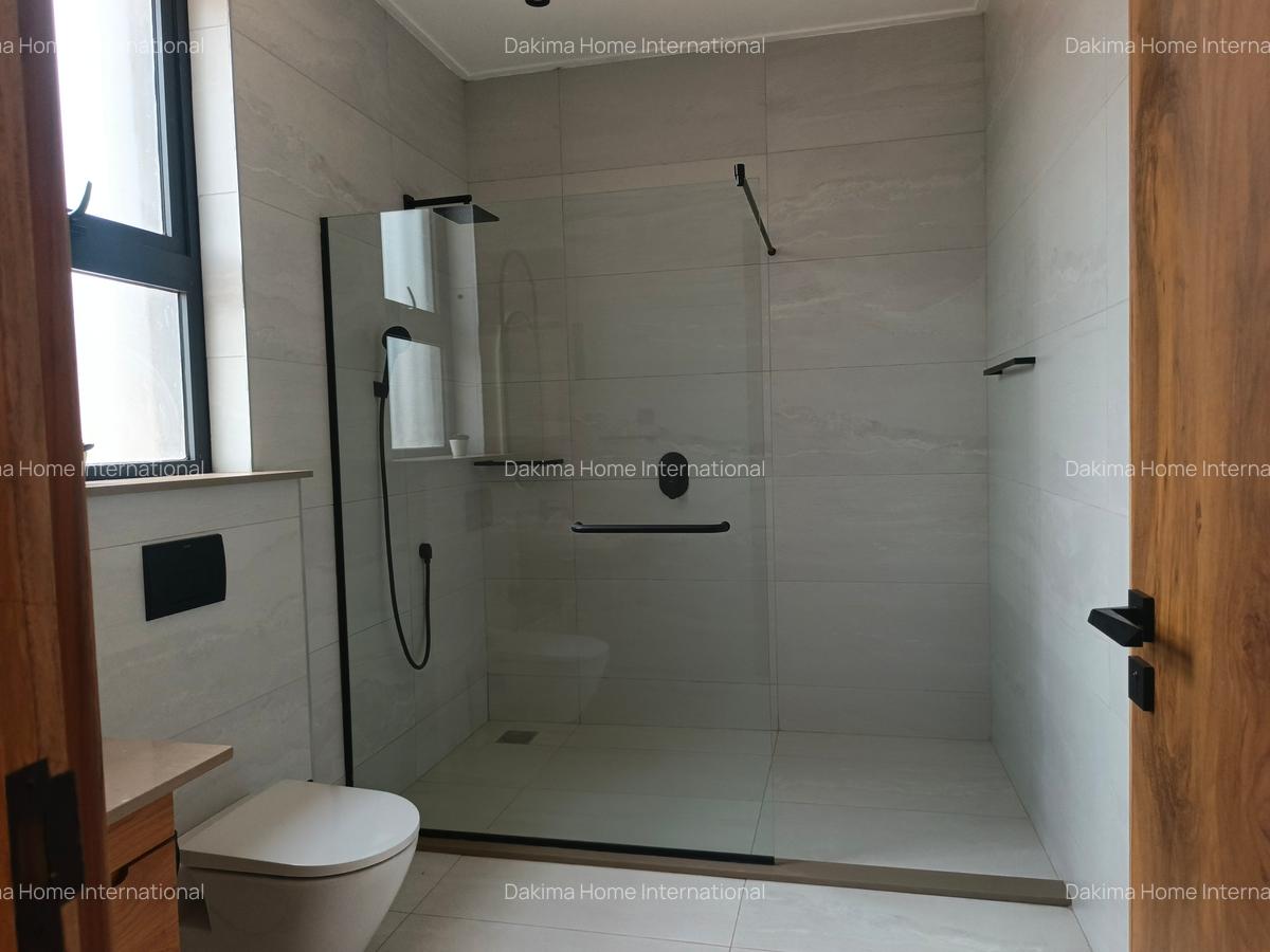 4 Bed Villa with En Suite in Loresho - 14