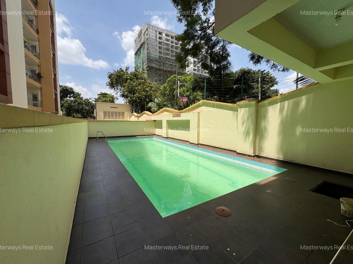 3 Bed Apartment with En Suite in Westlands Area - 19
