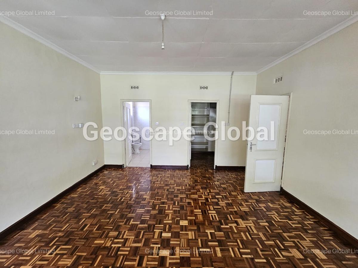 4 Bed House with En Suite in Gigiri - 15