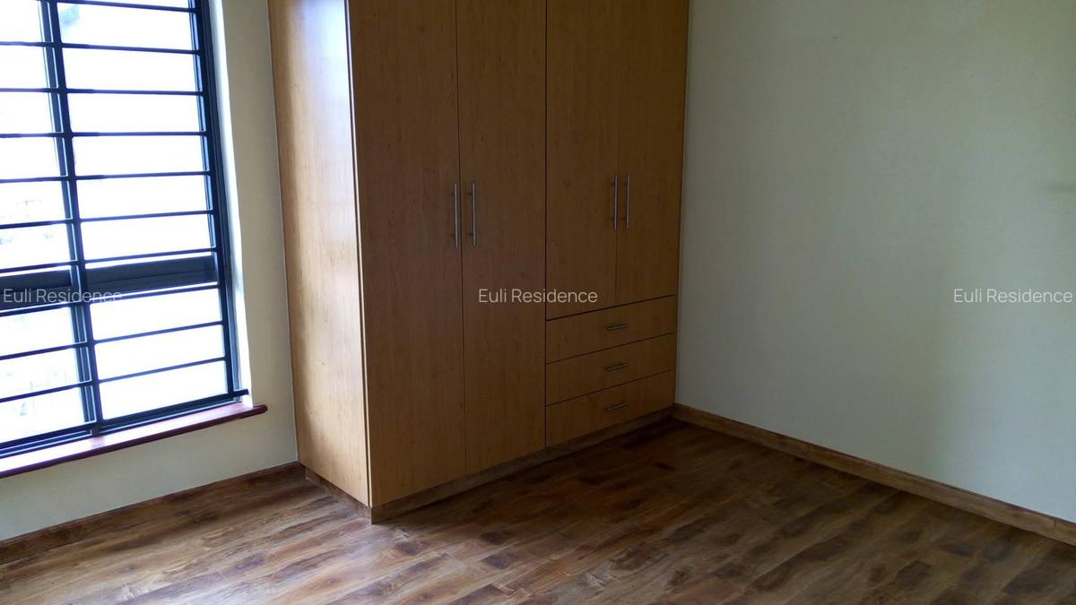 3 Bed Apartment with En Suite at Rhapta Rd - 13