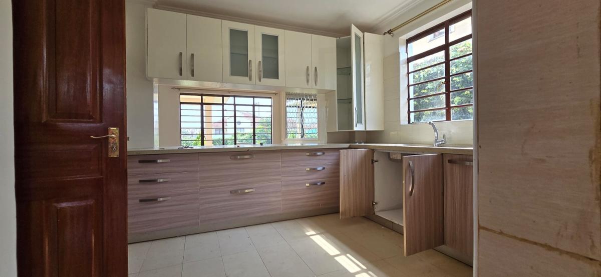 4 Bed Townhouse with En Suite in Kiambu Road - 16