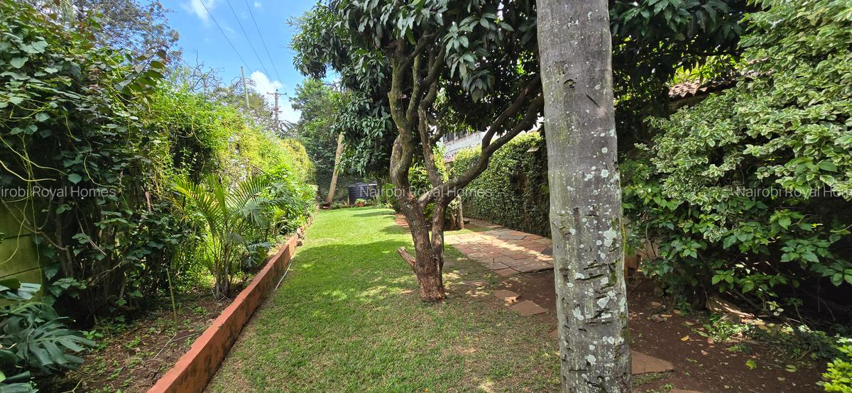 4 Bed Townhouse with En Suite at Ndemi Road - 3