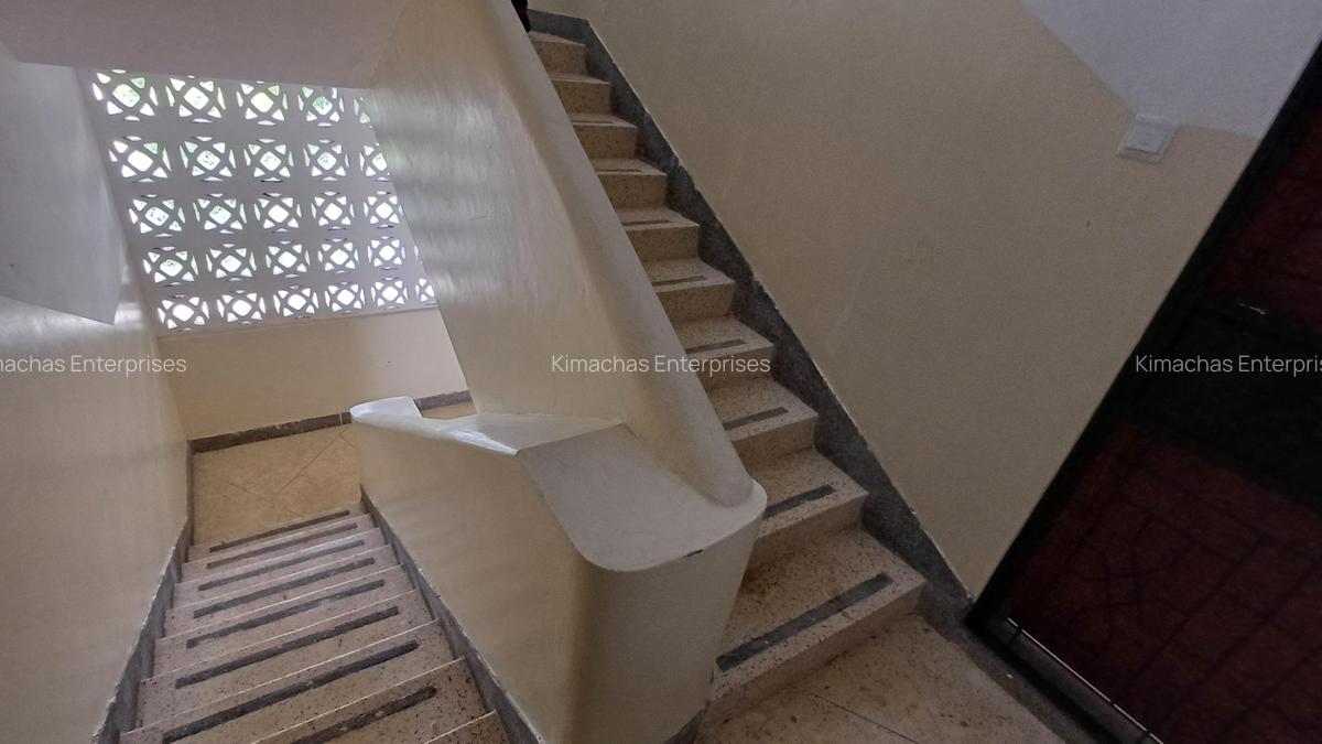 2 Bed Apartment with En Suite at Mtwapa Town - 5