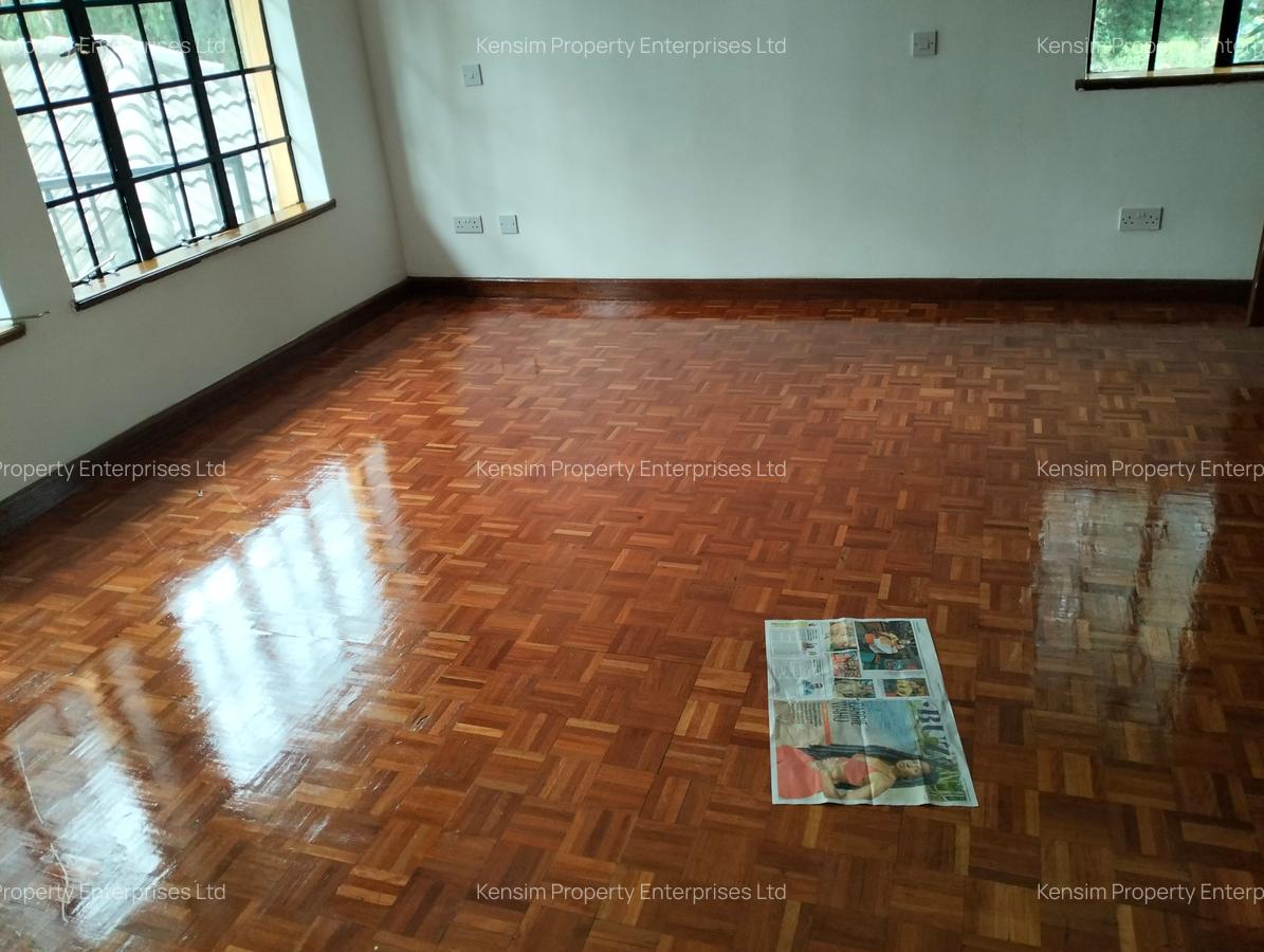 4 Bed Townhouse with En Suite in Lavington - 16