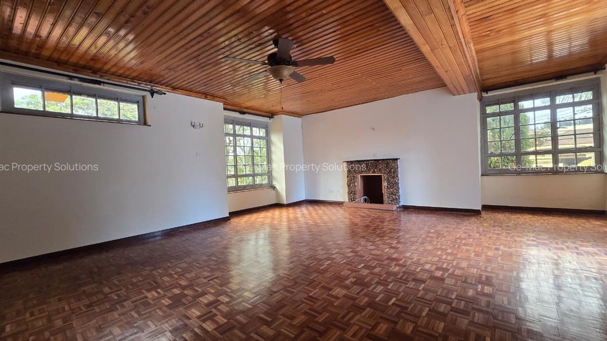 4 Bed House with En Suite in Runda - 18