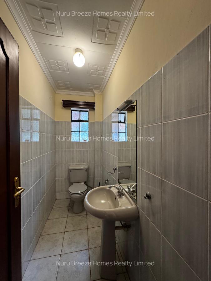 4 Bed House with En Suite in Runda - 14