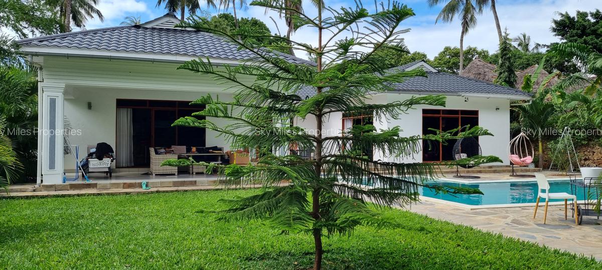 3 Bed Villa with En Suite at La-Marina Mtwapa - 16