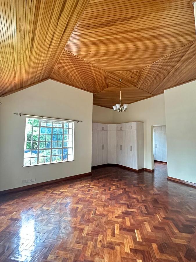 5 Bed Townhouse with En Suite in Lavington - 5