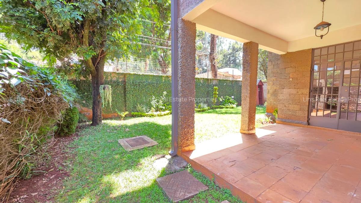 4 Bed Townhouse with En Suite in Spring Valley - 8