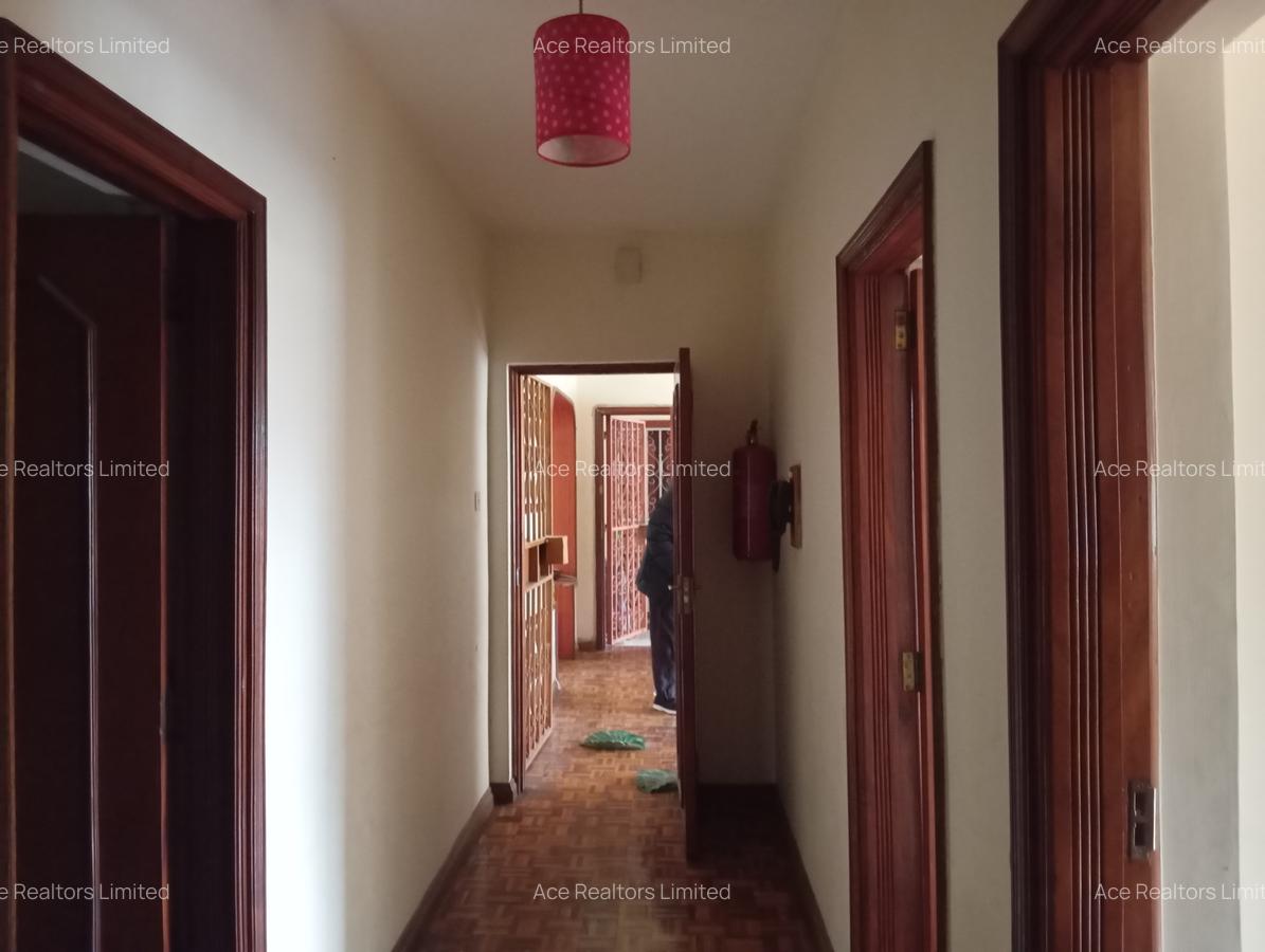 3 Bed Apartment with En Suite at Westlands Road - 11