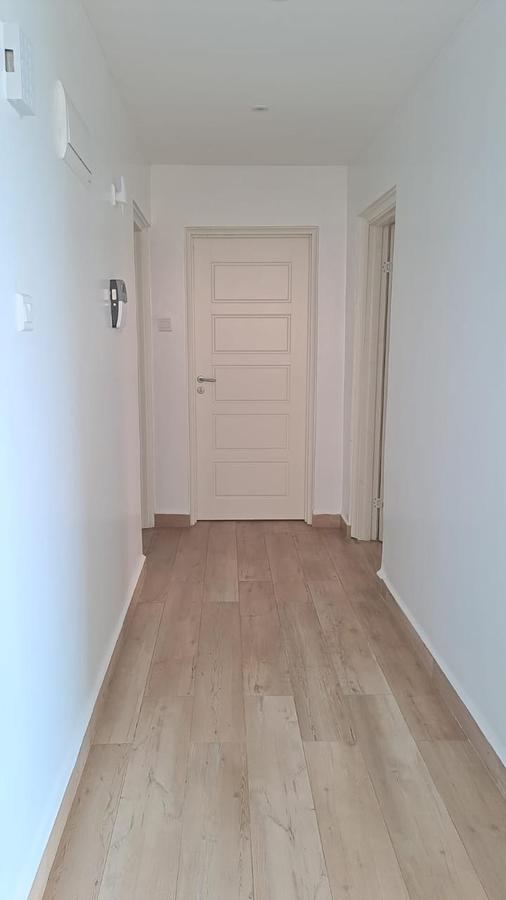 3 Bed Apartment with En Suite at Parklands - 7