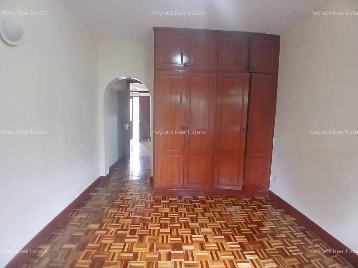4 Bed Townhouse with En Suite at Lavington Green - 13