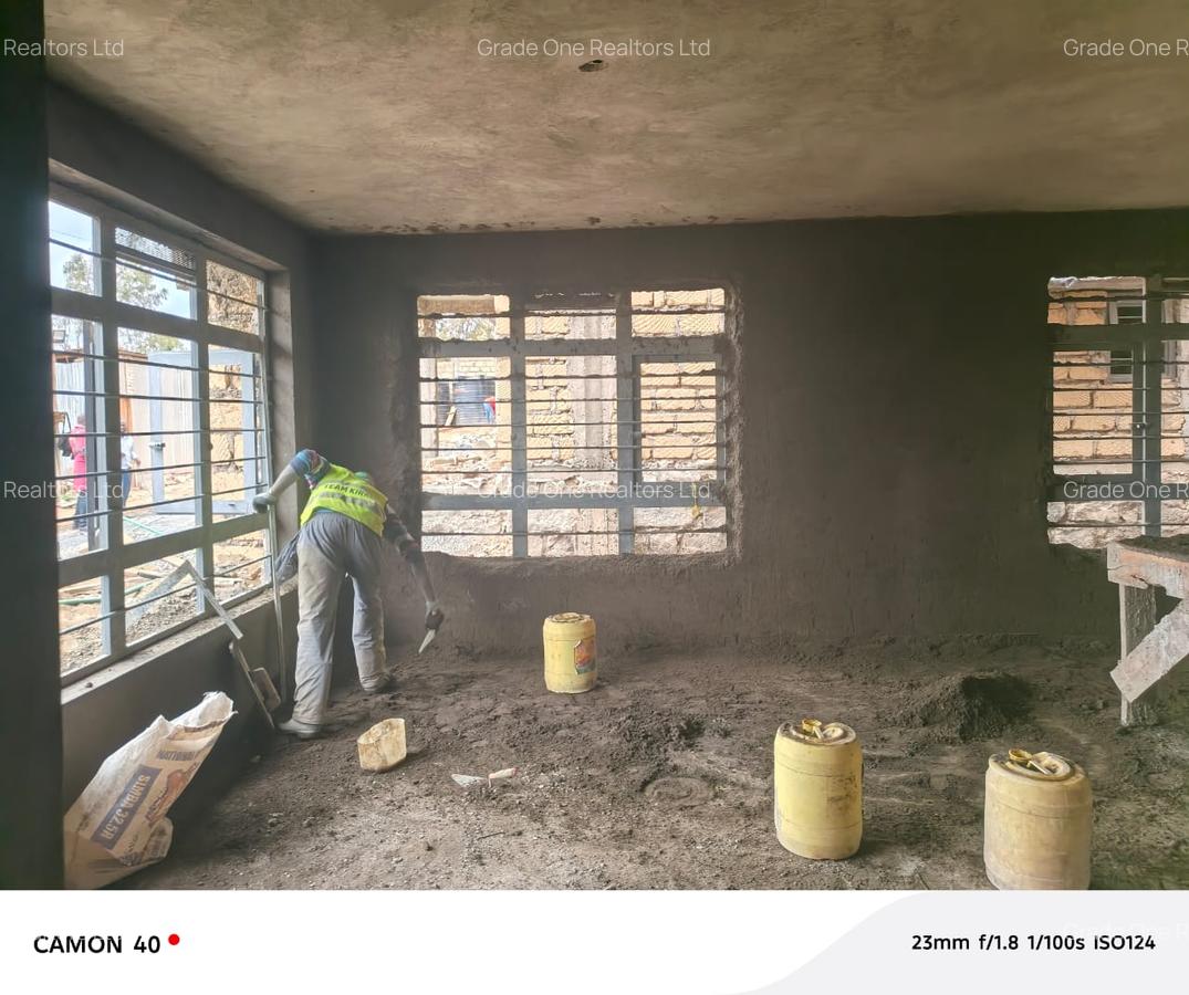 5 Bed Villa with En Suite at Karai - 8