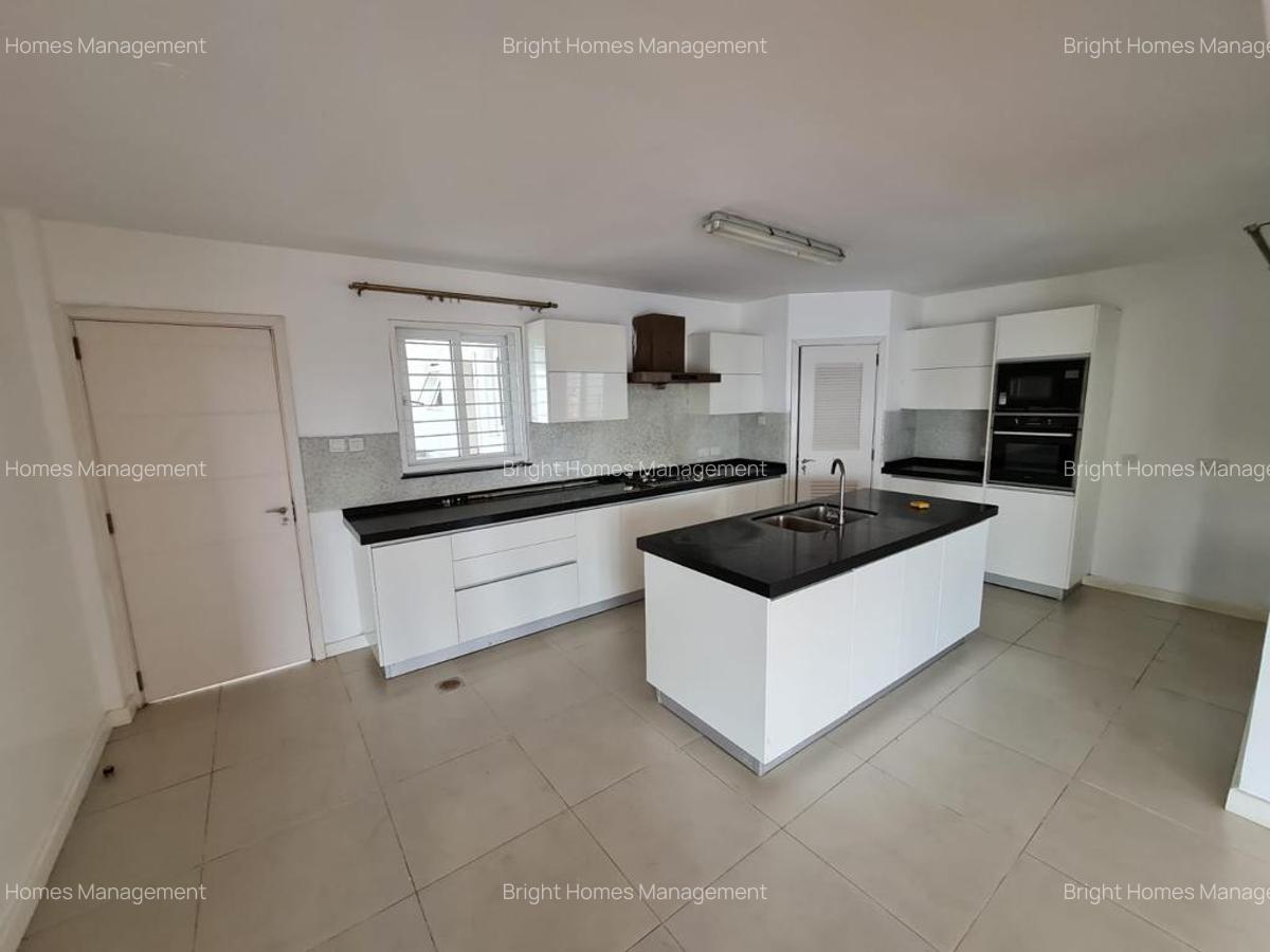 4 Bed Apartment with En Suite in Lavington - 5