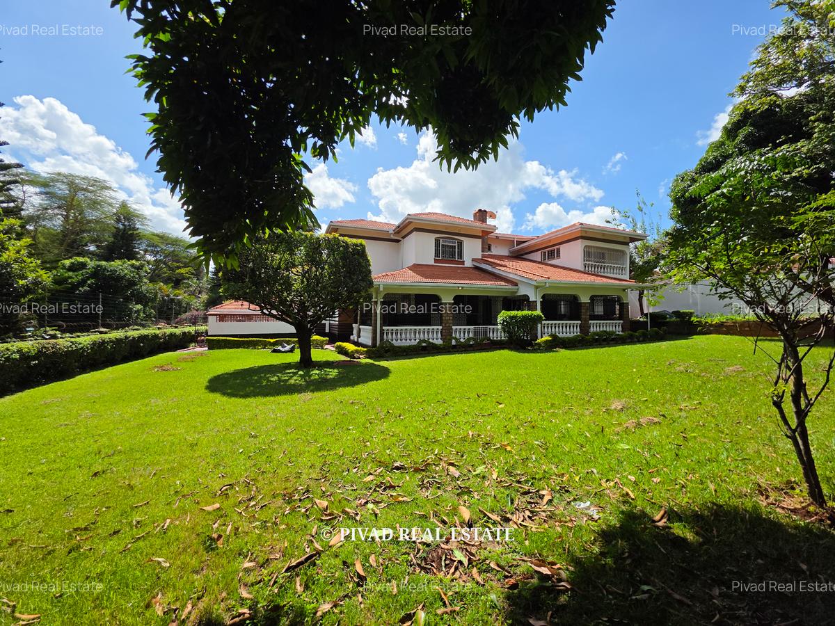 4 Bed House with Garden in Rosslyn - 2