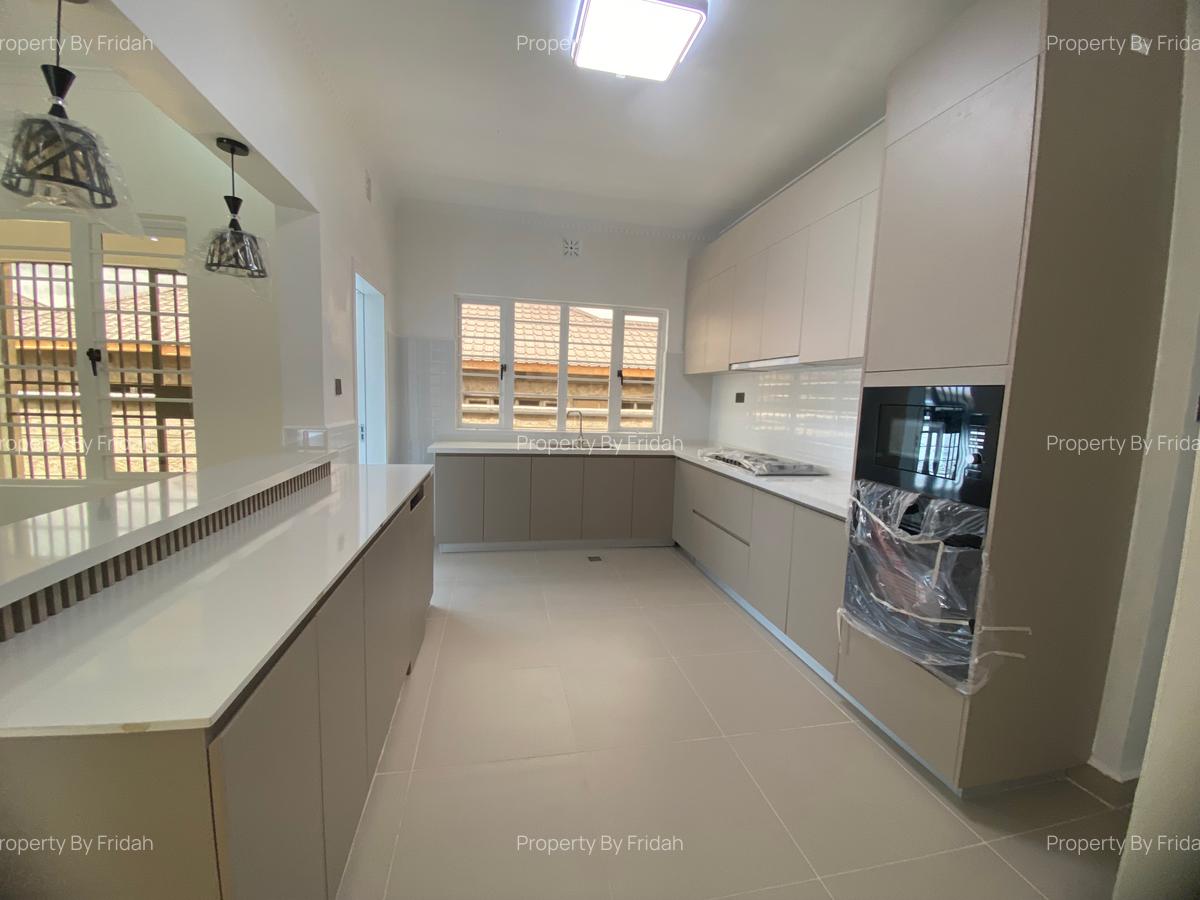 4 Bed House with En Suite in Kitengela - 11