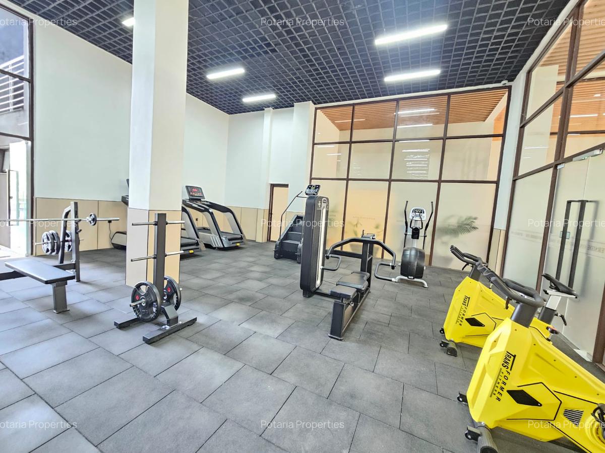 2 Bed Apartment with En Suite in Riverside - 3