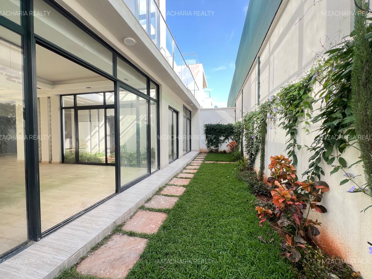 4 Bed Townhouse with Staff Quarters in Lavington - 2