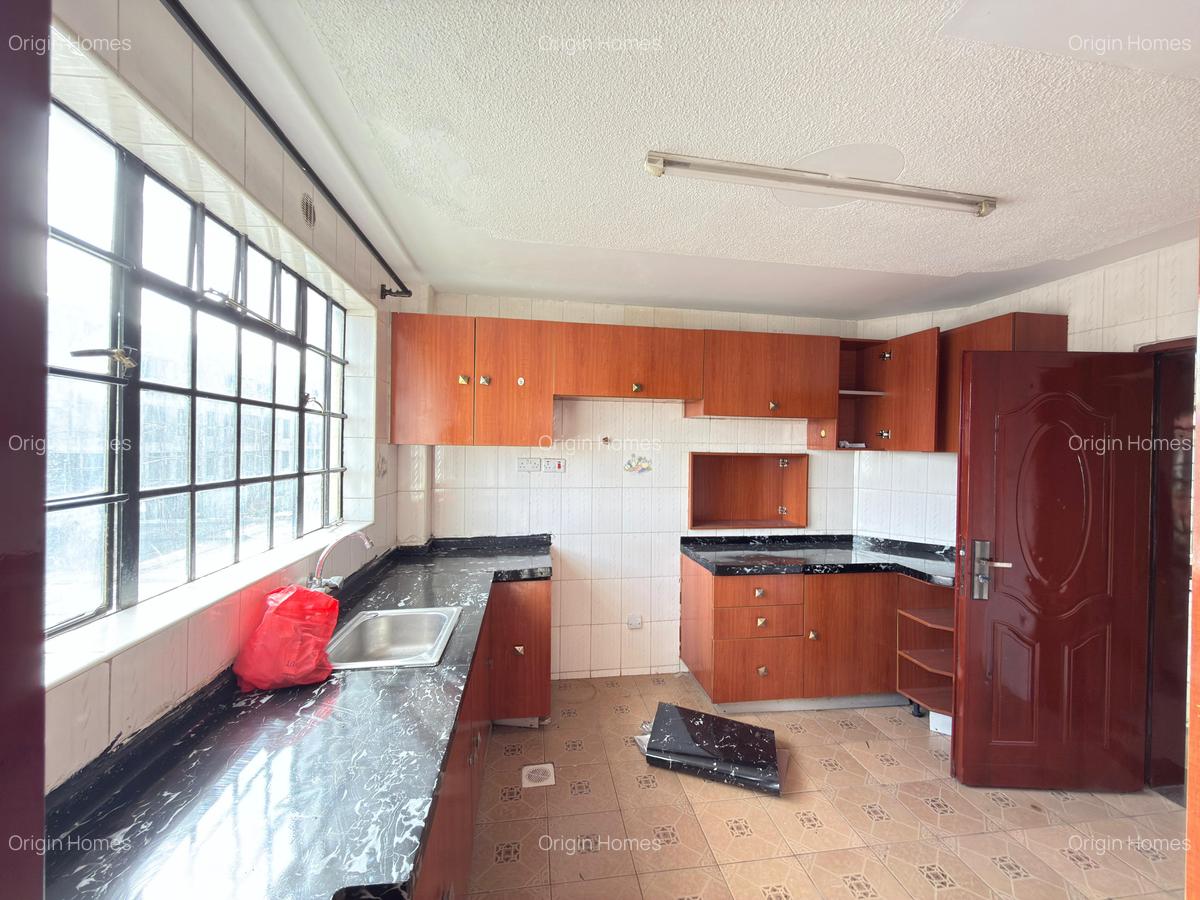 3 Bed Apartment with En Suite at Mombasa Road - 5
