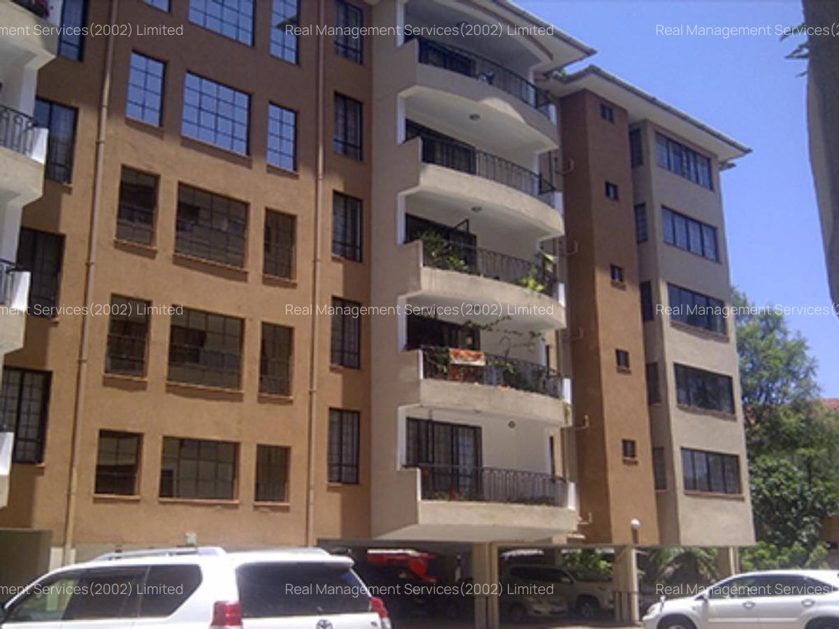 4 Bed Apartment with En Suite in Brookside - 9