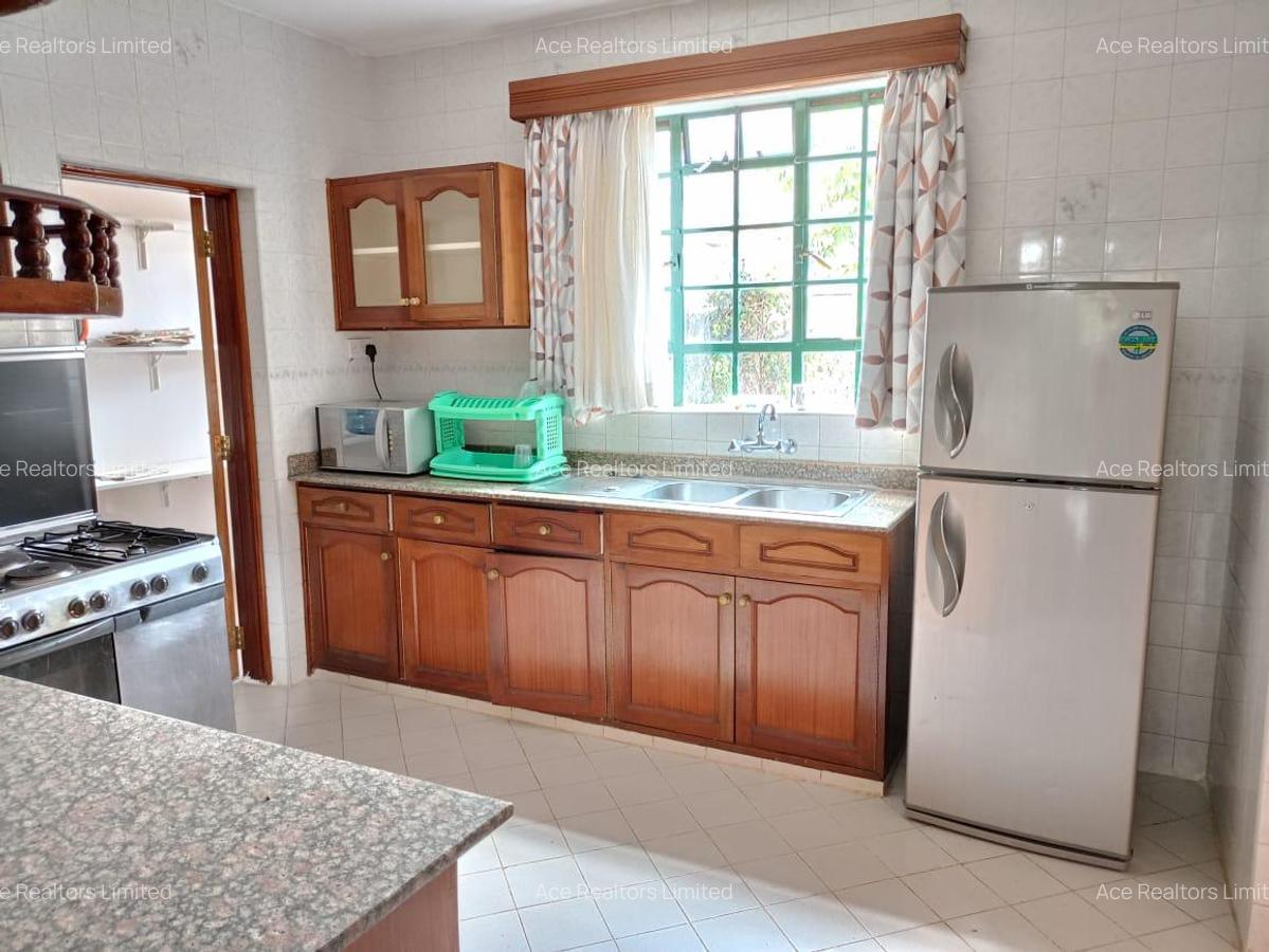 Furnished 3 Bed Apartment with En Suite at Rhapta Road Westlands Nairobi - 9