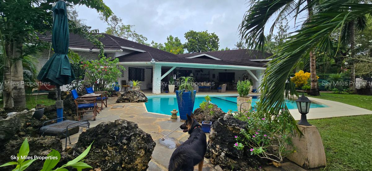 2 Bed Villa with En Suite at Mtwapa La-Marina - 2