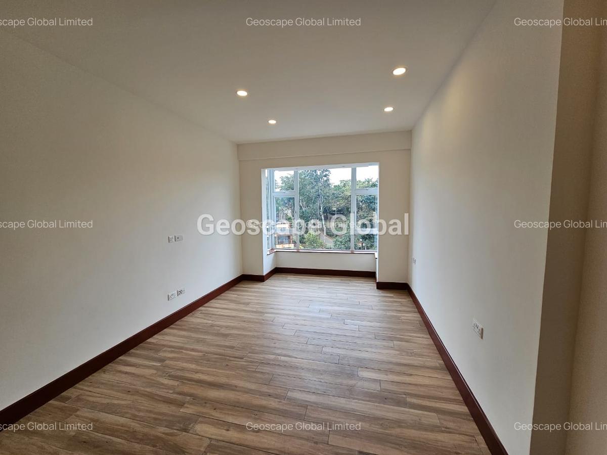 3 Bed Apartment with En Suite in Westlands Area - 13