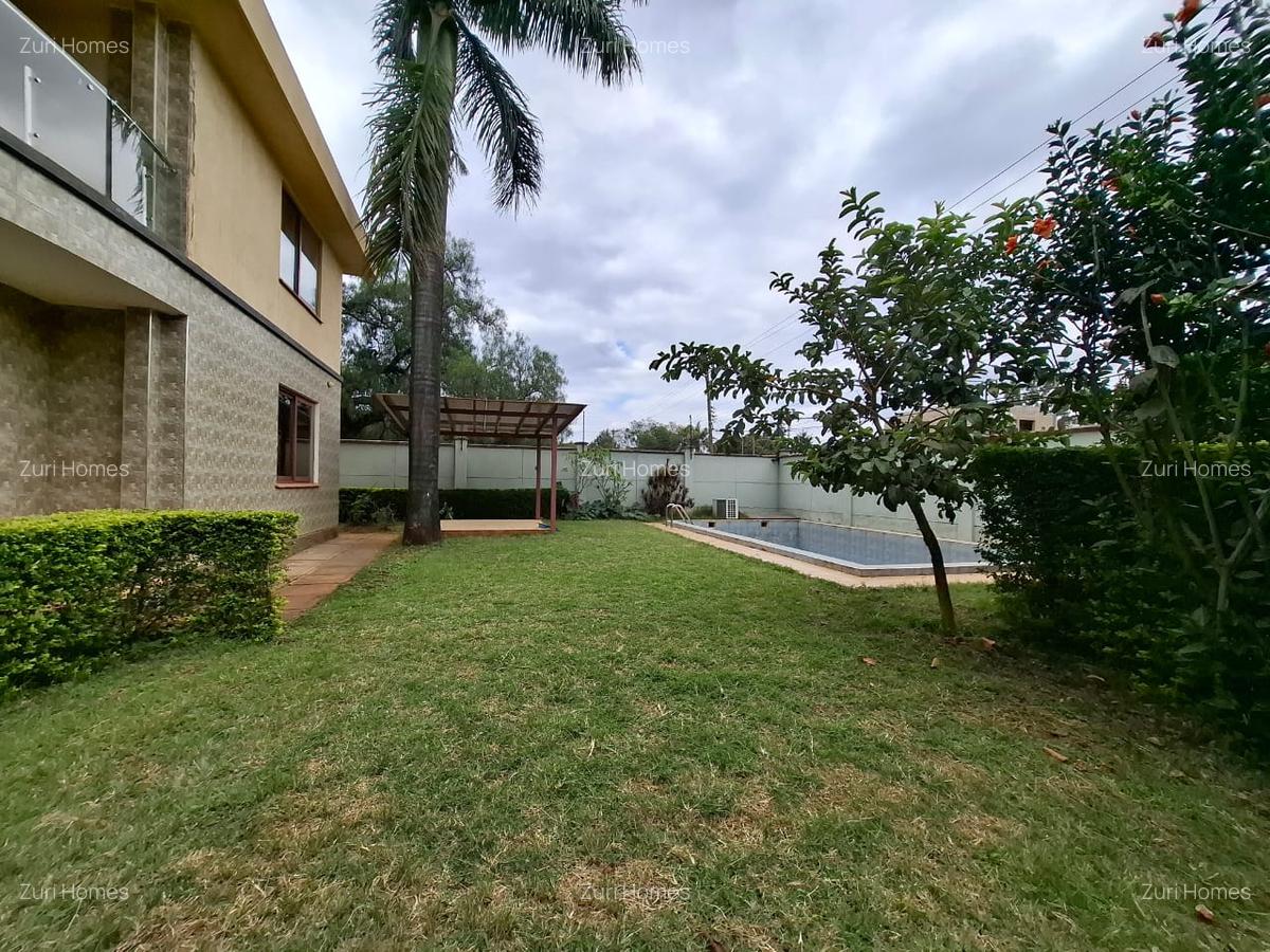 5 Bed Townhouse with En Suite in Lavington - 5