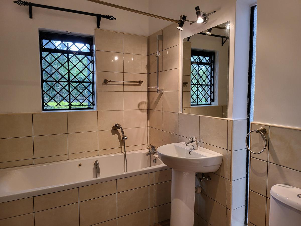 4 Bed House with En Suite in Muthaiga - 10