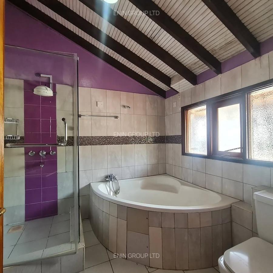 4 Bed Townhouse with En Suite at Kilimani - 12