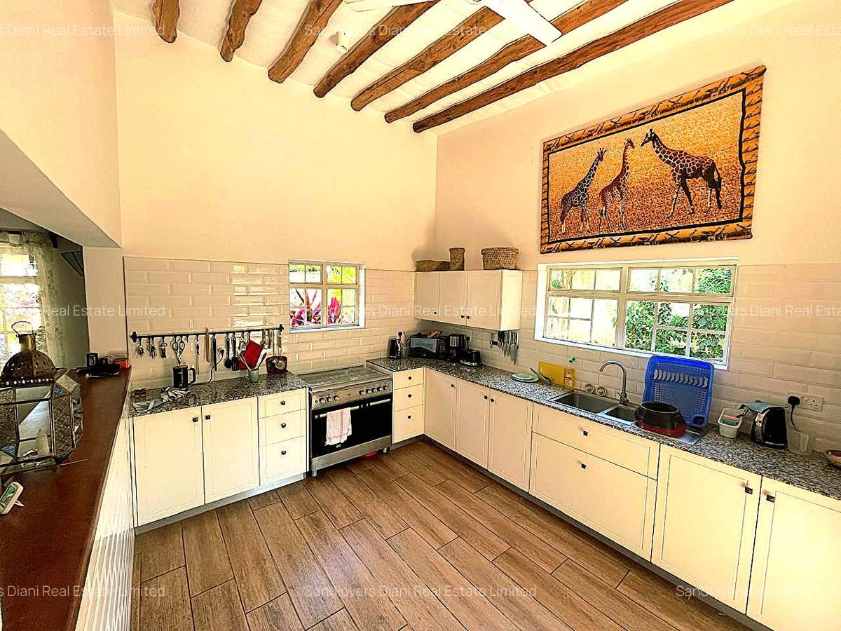 3 Bed Villa with En Suite in Diani - 8