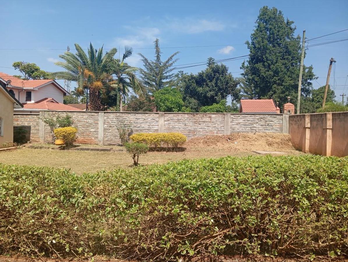 5 Bed House with En Suite at Mountain View - 13
