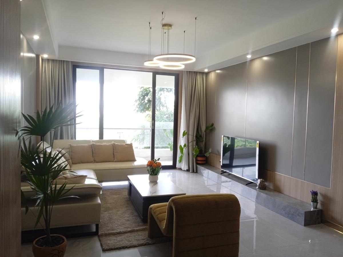 Serviced 3 Bed Apartment with En Suite at Riverside Drive - 1