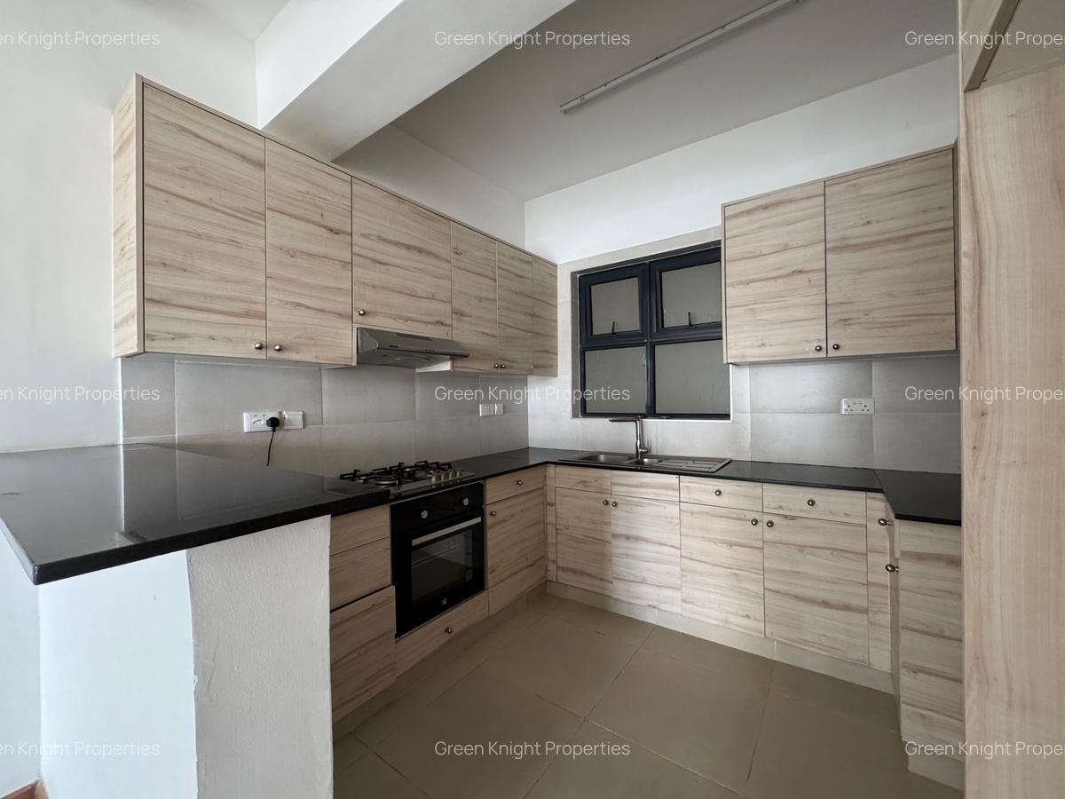 Serviced 2 Bed Apartment with En Suite in Westlands Area - 4