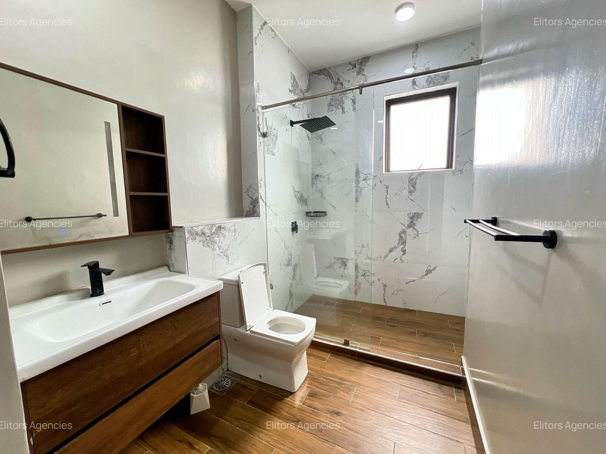 2 Bed Apartment with En Suite at Kingara Road - 10