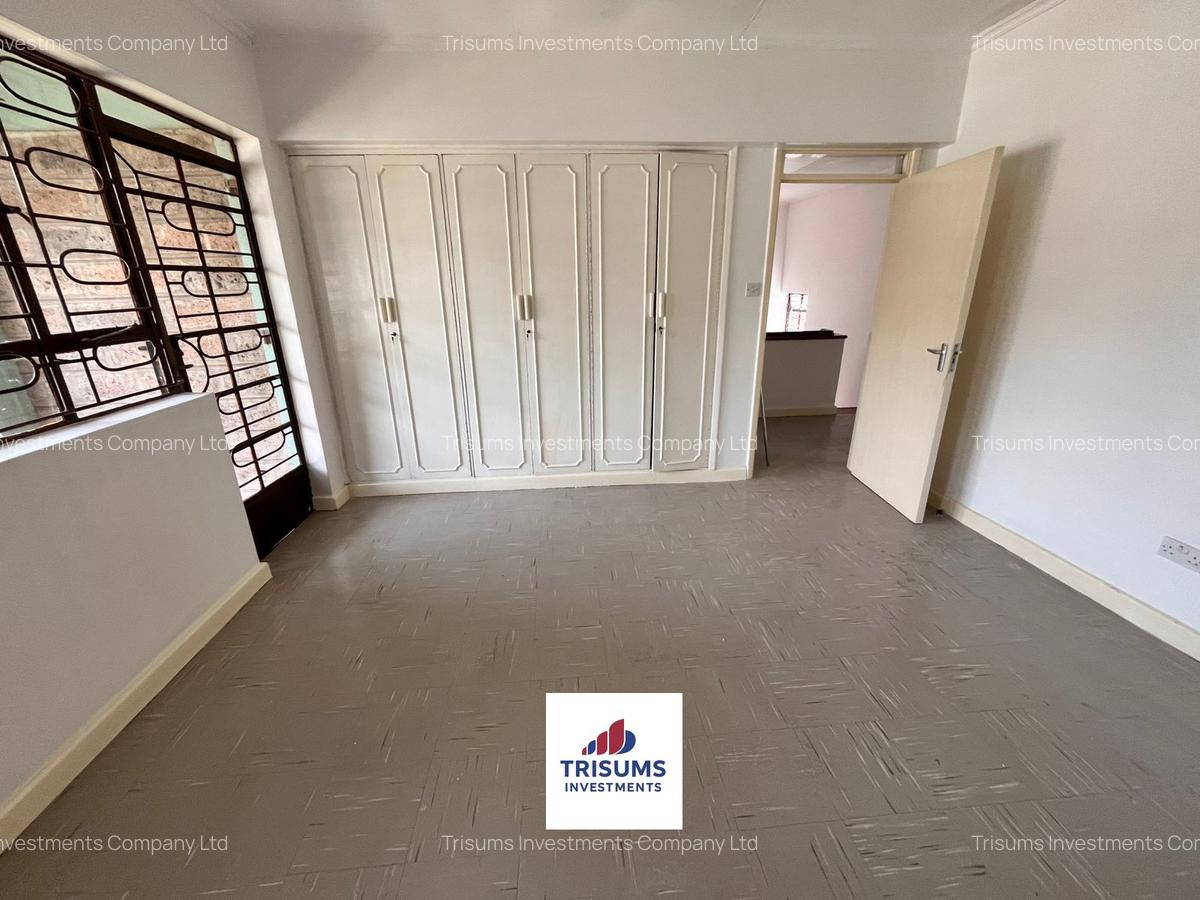 4 Bed Townhouse with En Suite at Church Rd - 13