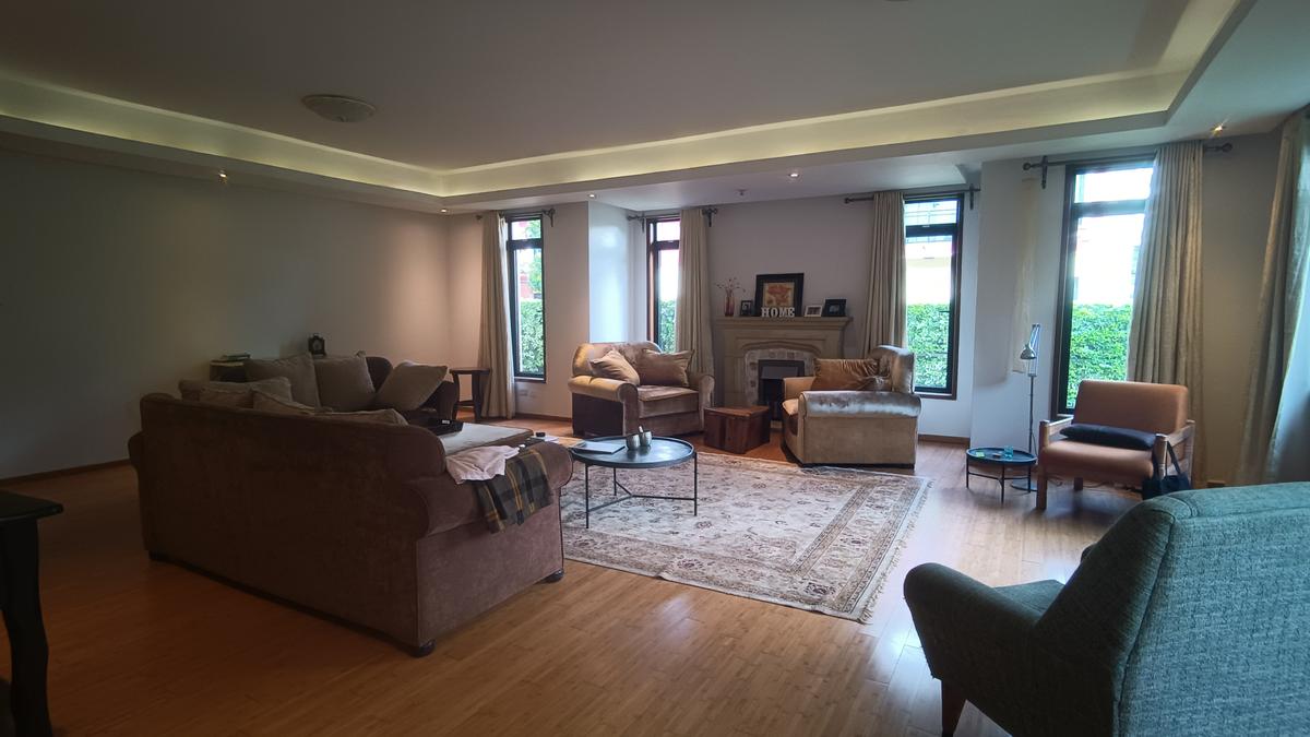5 Bed Townhouse with En Suite at Lavington Estate Nairobi - 3