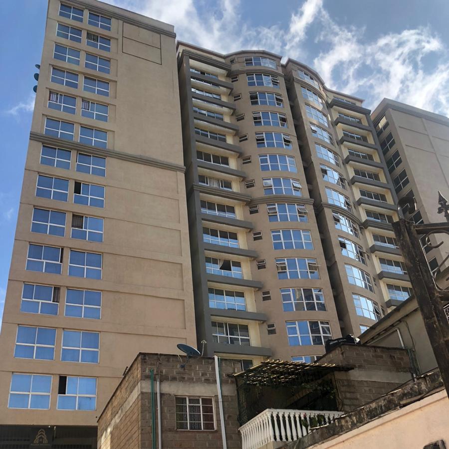 Serviced 3 Bed Apartment with En Suite at 1St Parklands - 1