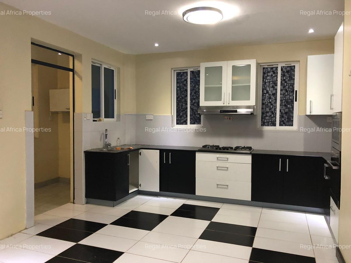 3 Bed Apartment with En Suite at Kileleshwa - 6