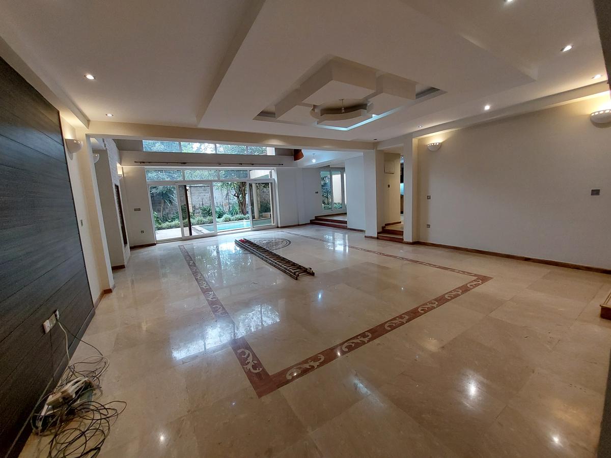 5 Bed Townhouse with En Suite at Convent Drive - 19
