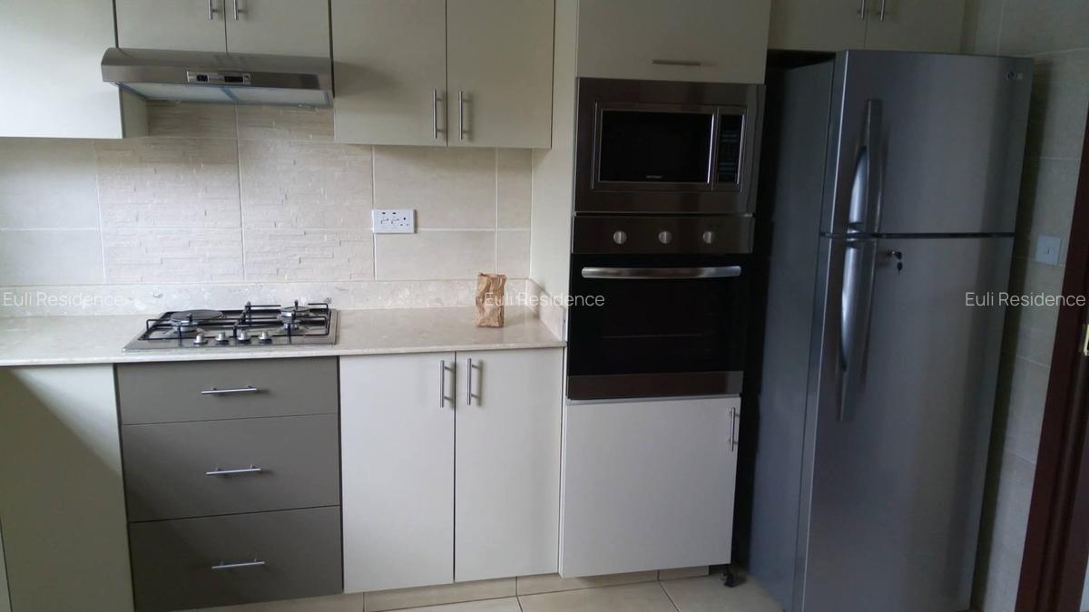 3 Bed Apartment with En Suite at Rhapta Rd - 2