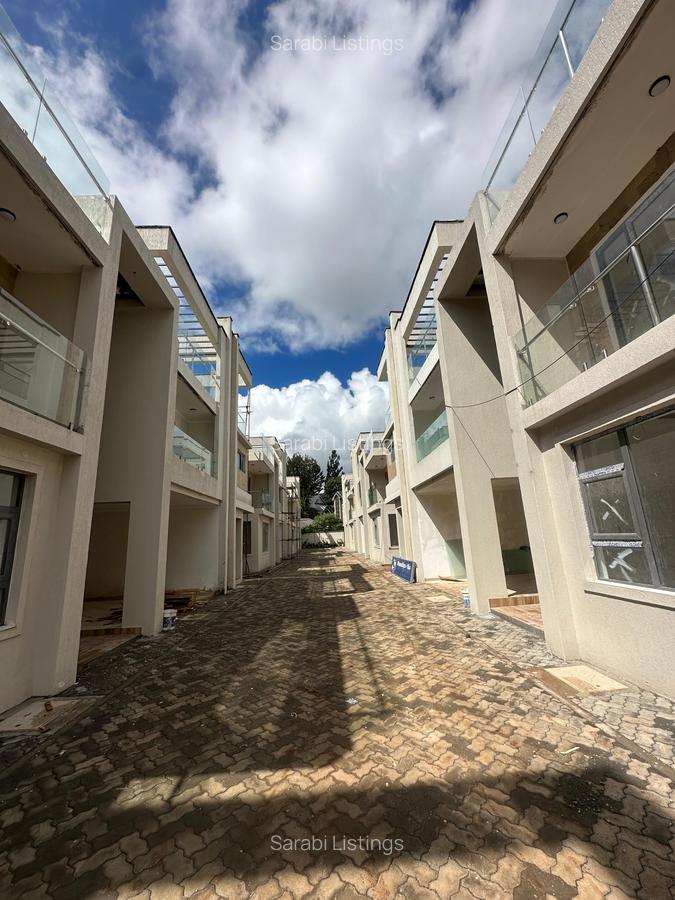 6 Bed Townhouse with En Suite in Lavington - 20