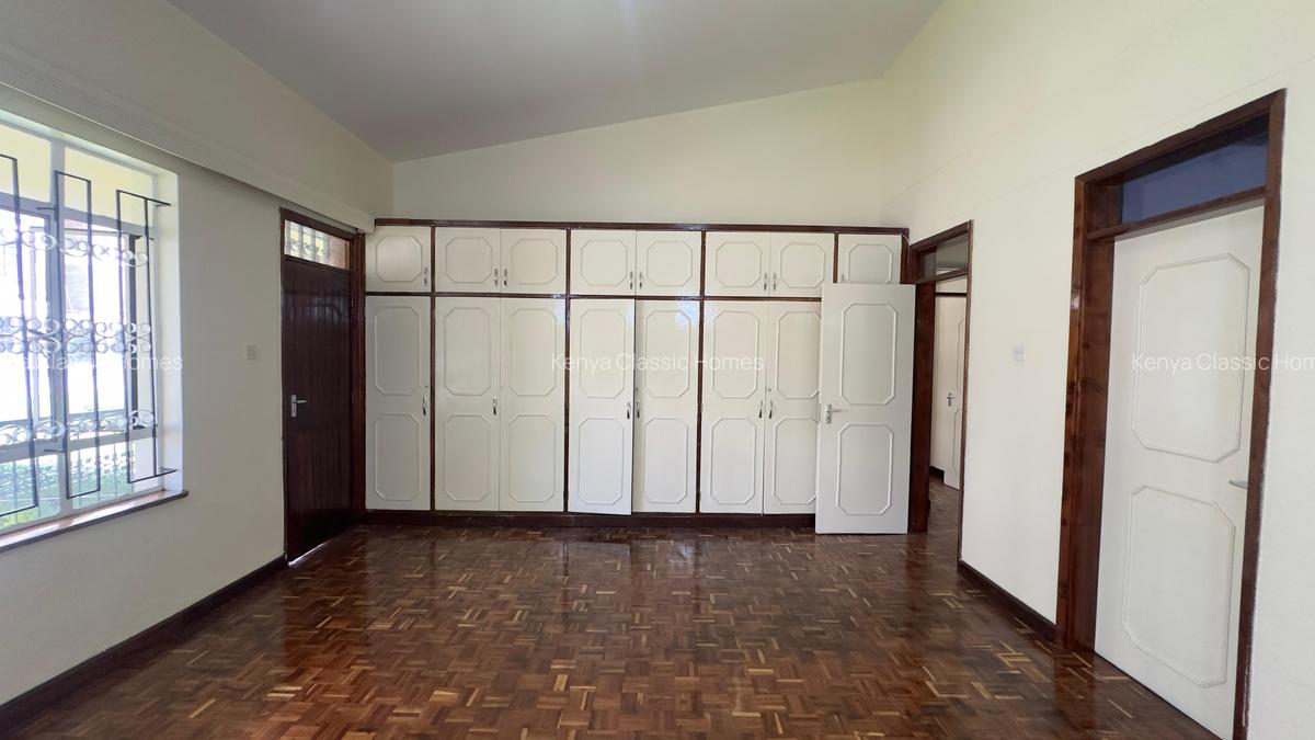 5 Bed Townhouse with En Suite at Kilimani - 4