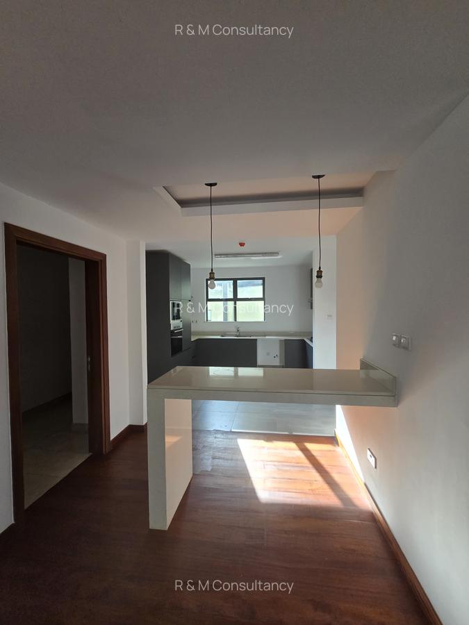 4 Bed House with En Suite at Two Rivers Mall - 2