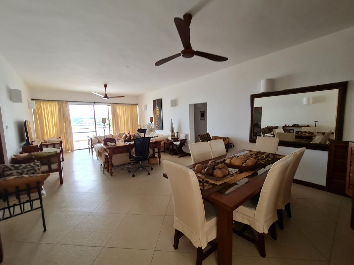 Furnished 3 Bed Apartment with En Suite in Nyali Area - 15