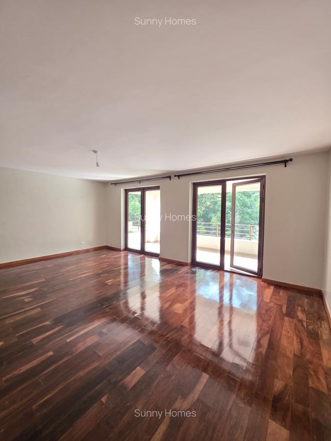 5 Bed Townhouse with En Suite at Lavington Green - 2