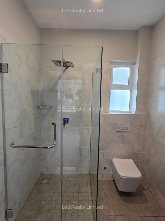 2 Bed Apartment with En Suite in Riverside - 18