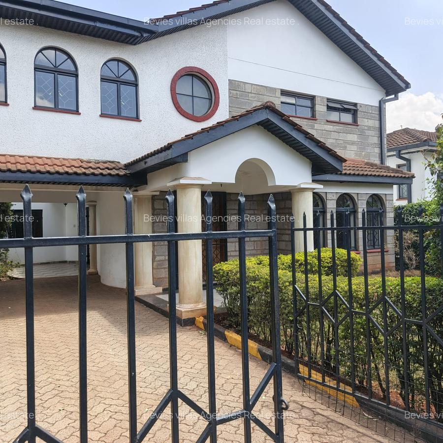 5 Bed Villa with En Suite in Spring Valley - 6